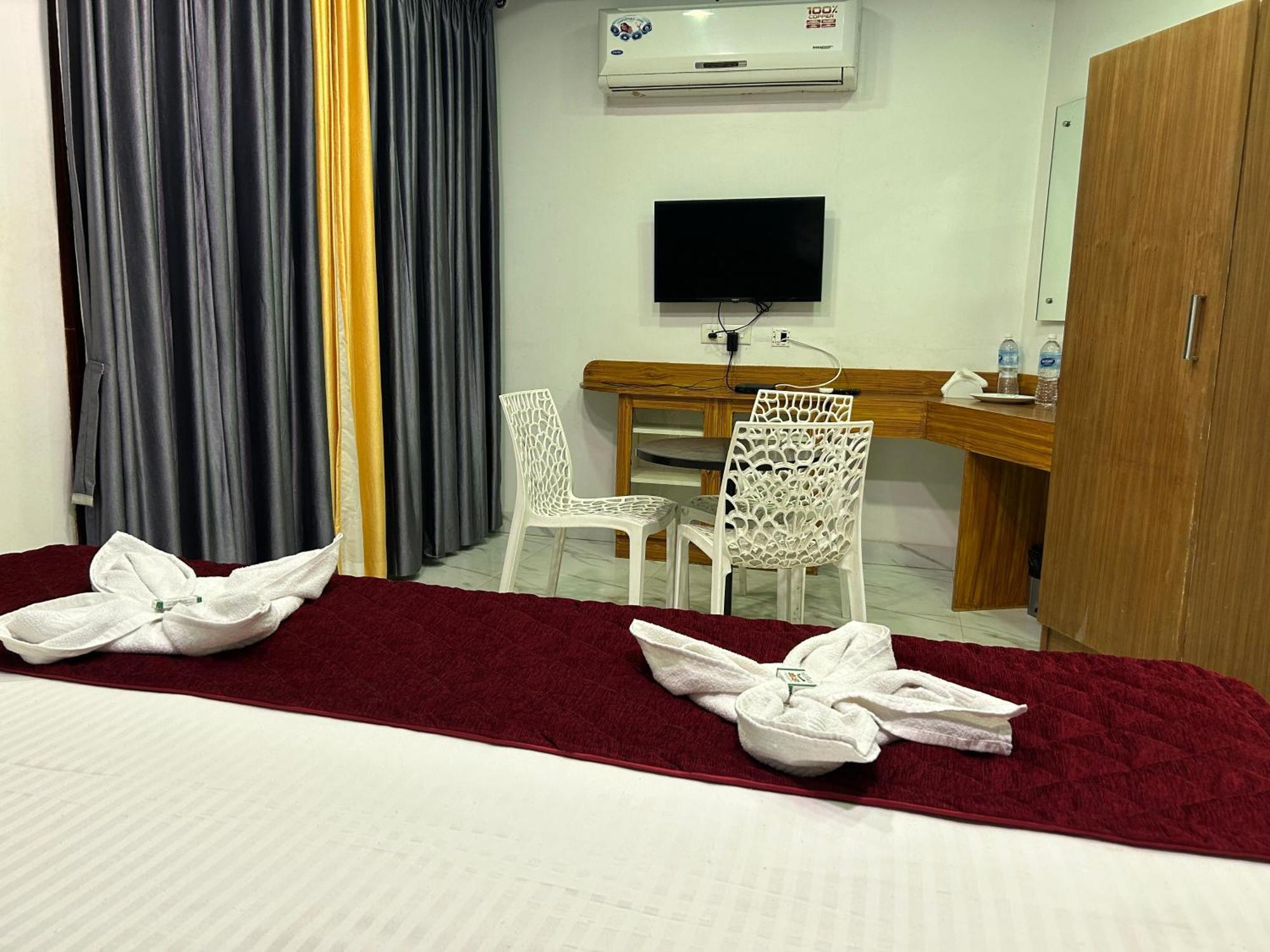 The Elite Beachview Puducherry Exterior foto
