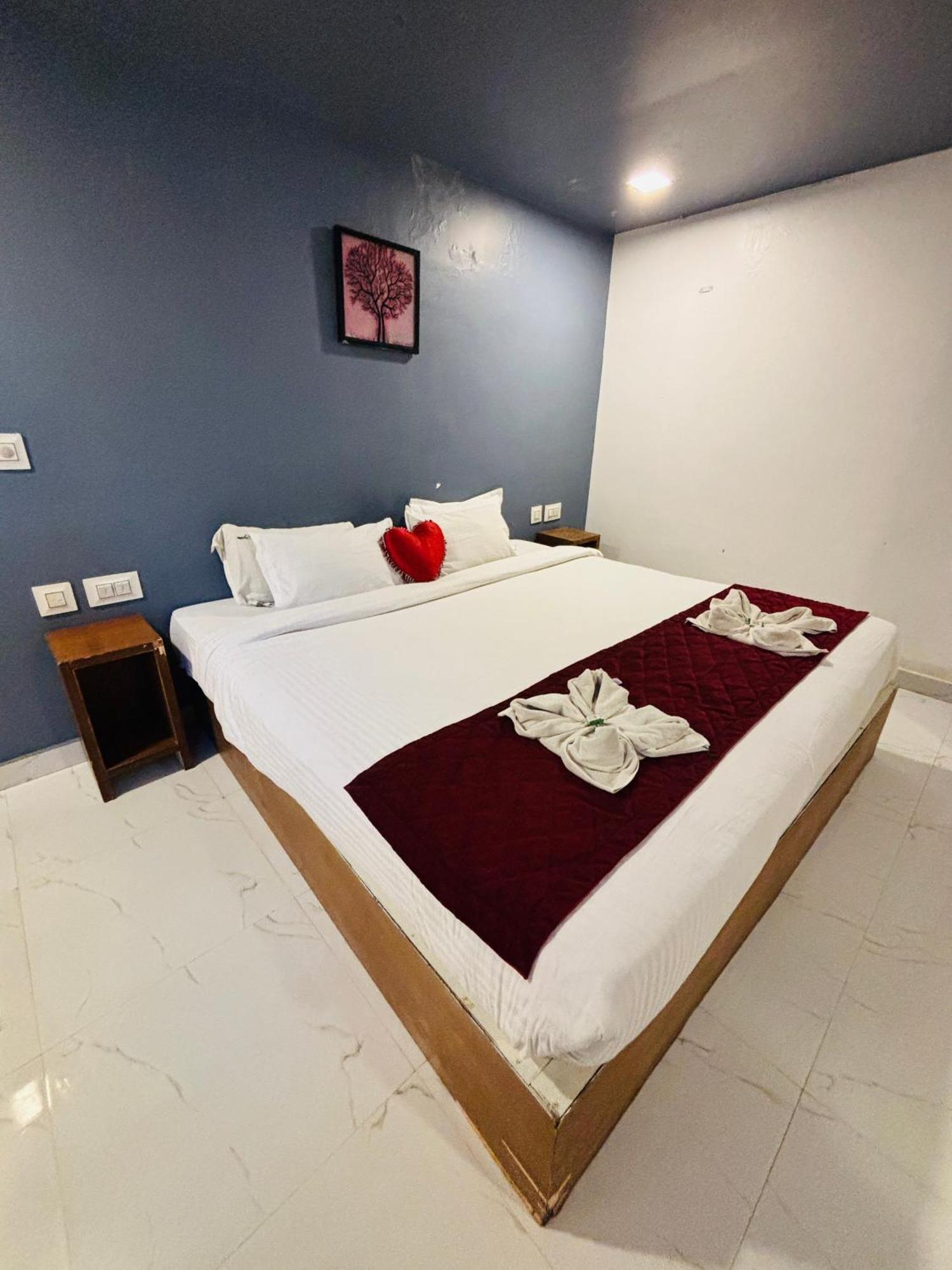 The Elite Beachview Puducherry Exterior foto