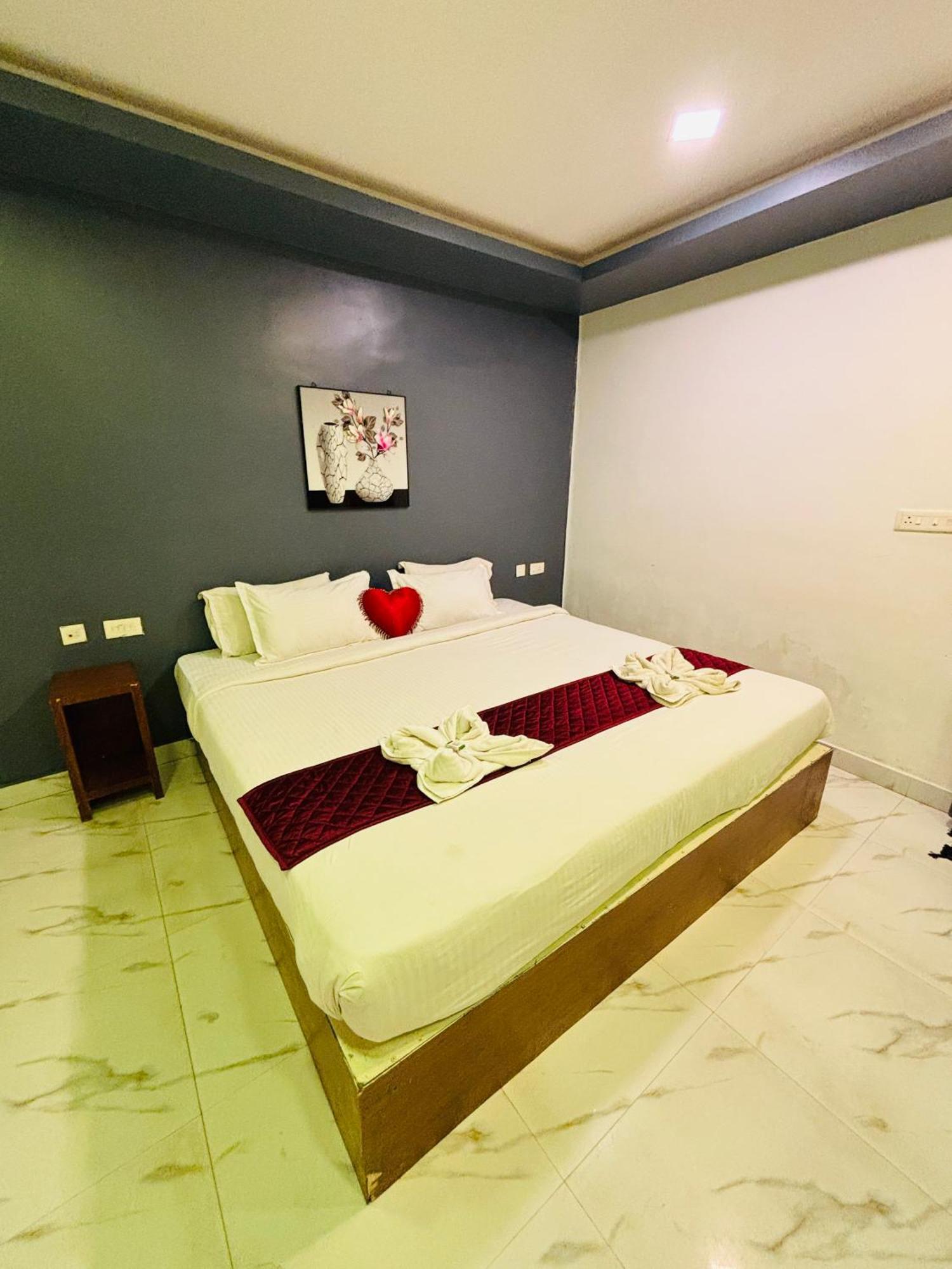 The Elite Beachview Puducherry Exterior foto
