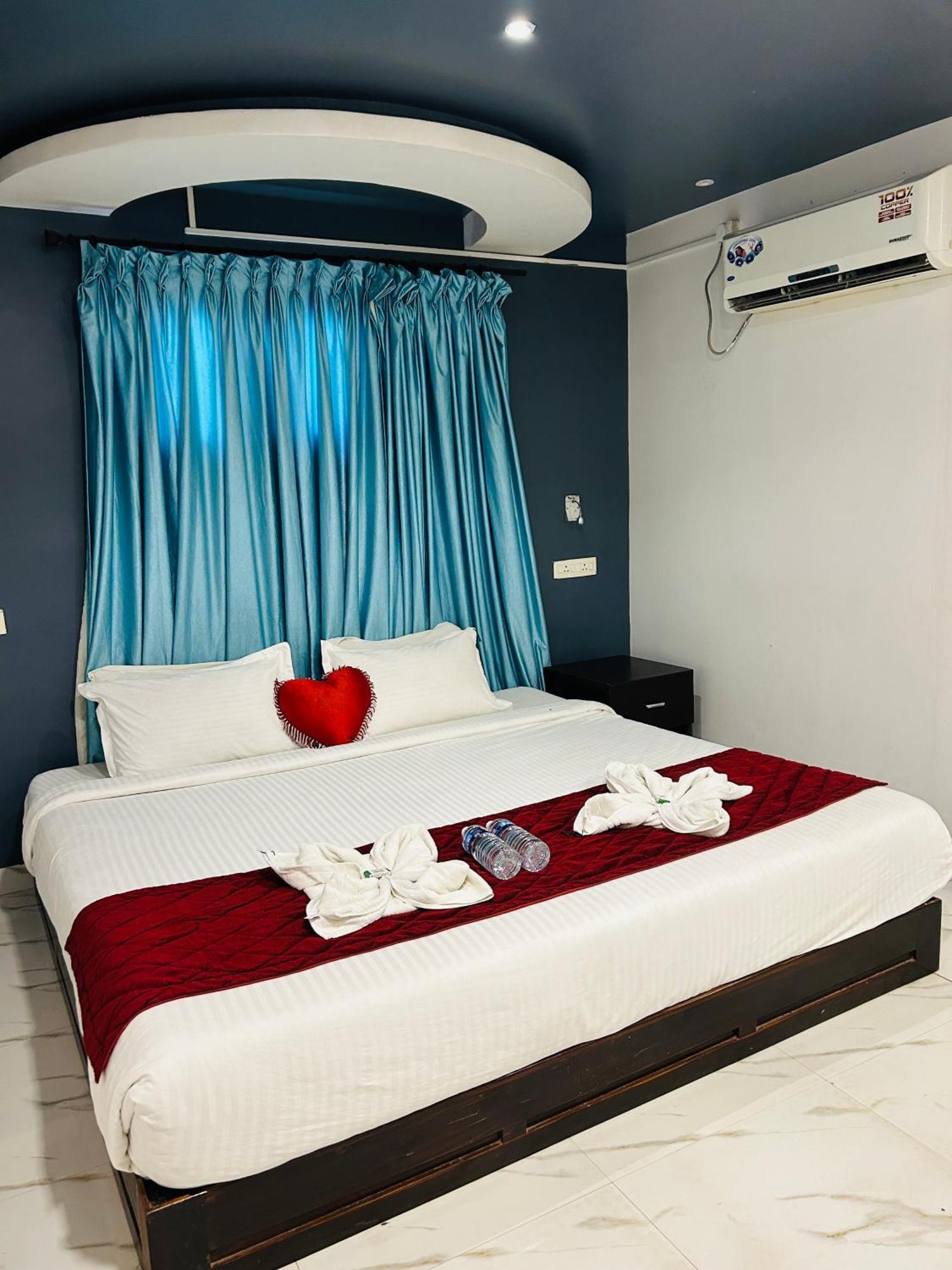 The Elite Beachview Puducherry Exterior foto