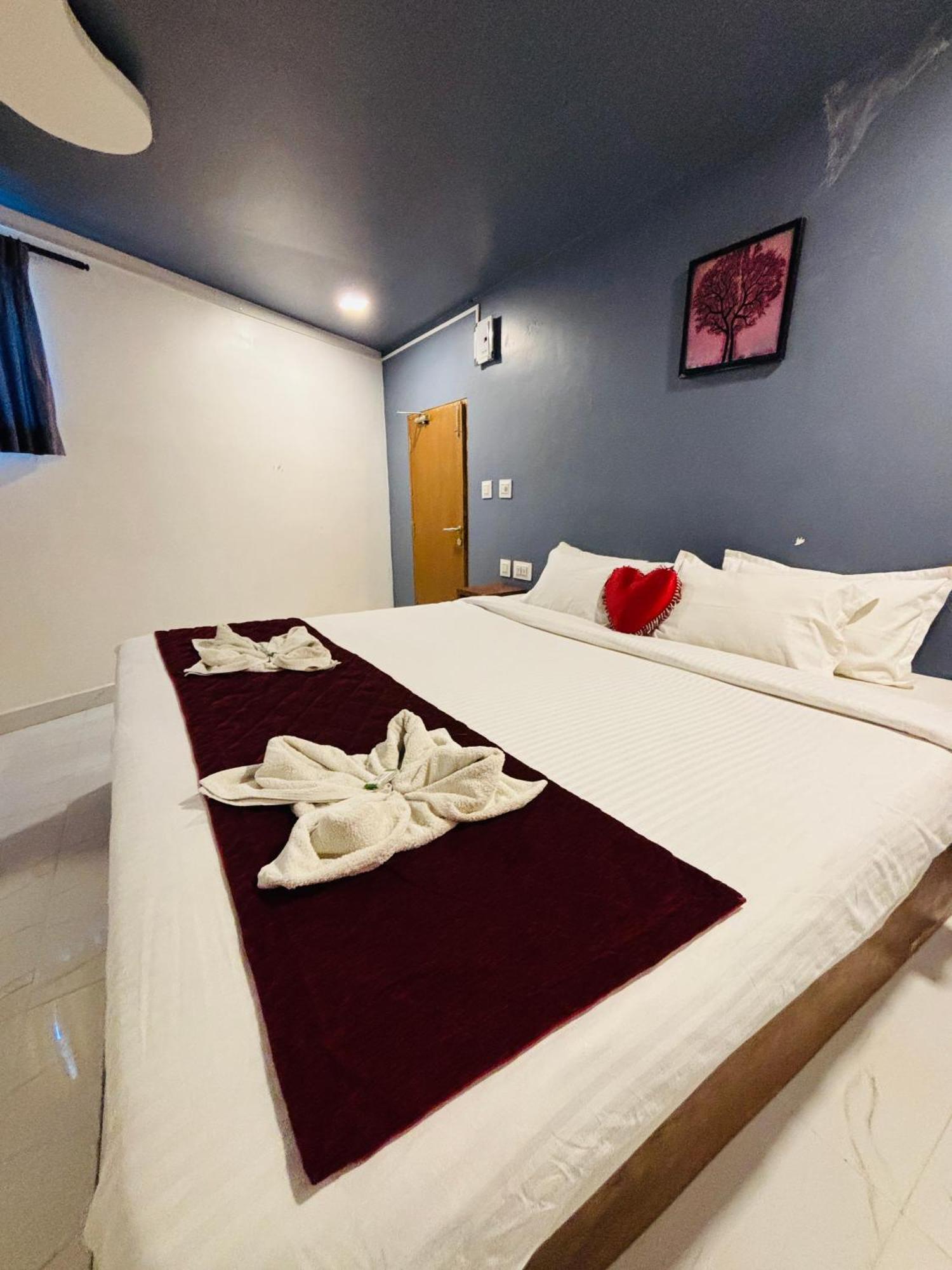 The Elite Beachview Puducherry Exterior foto