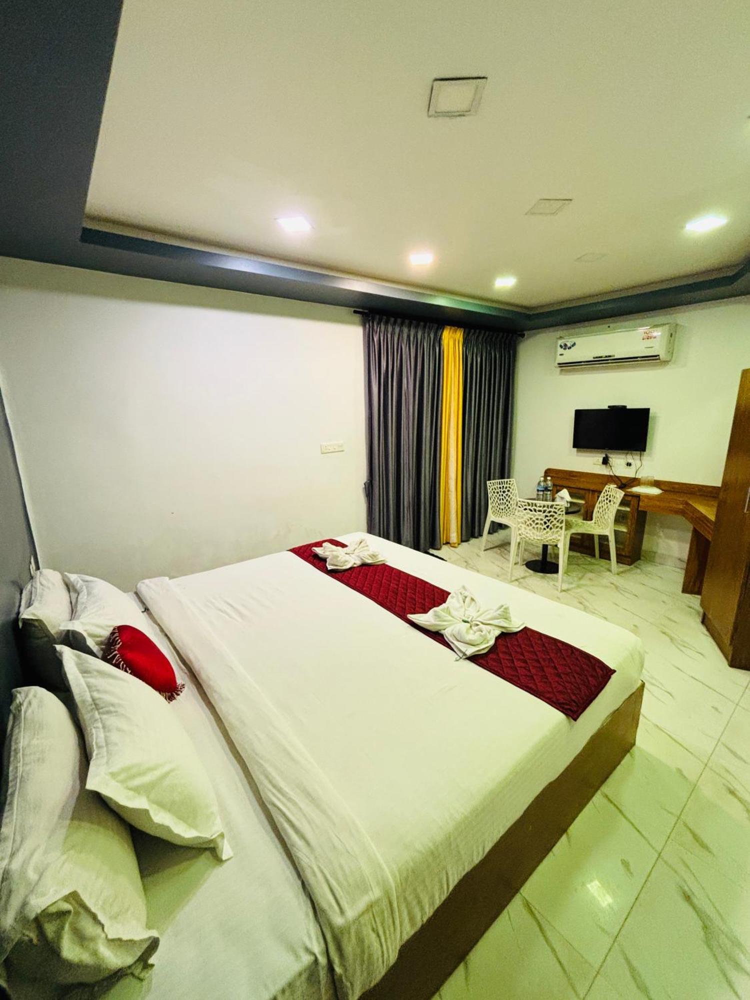The Elite Beachview Puducherry Exterior foto
