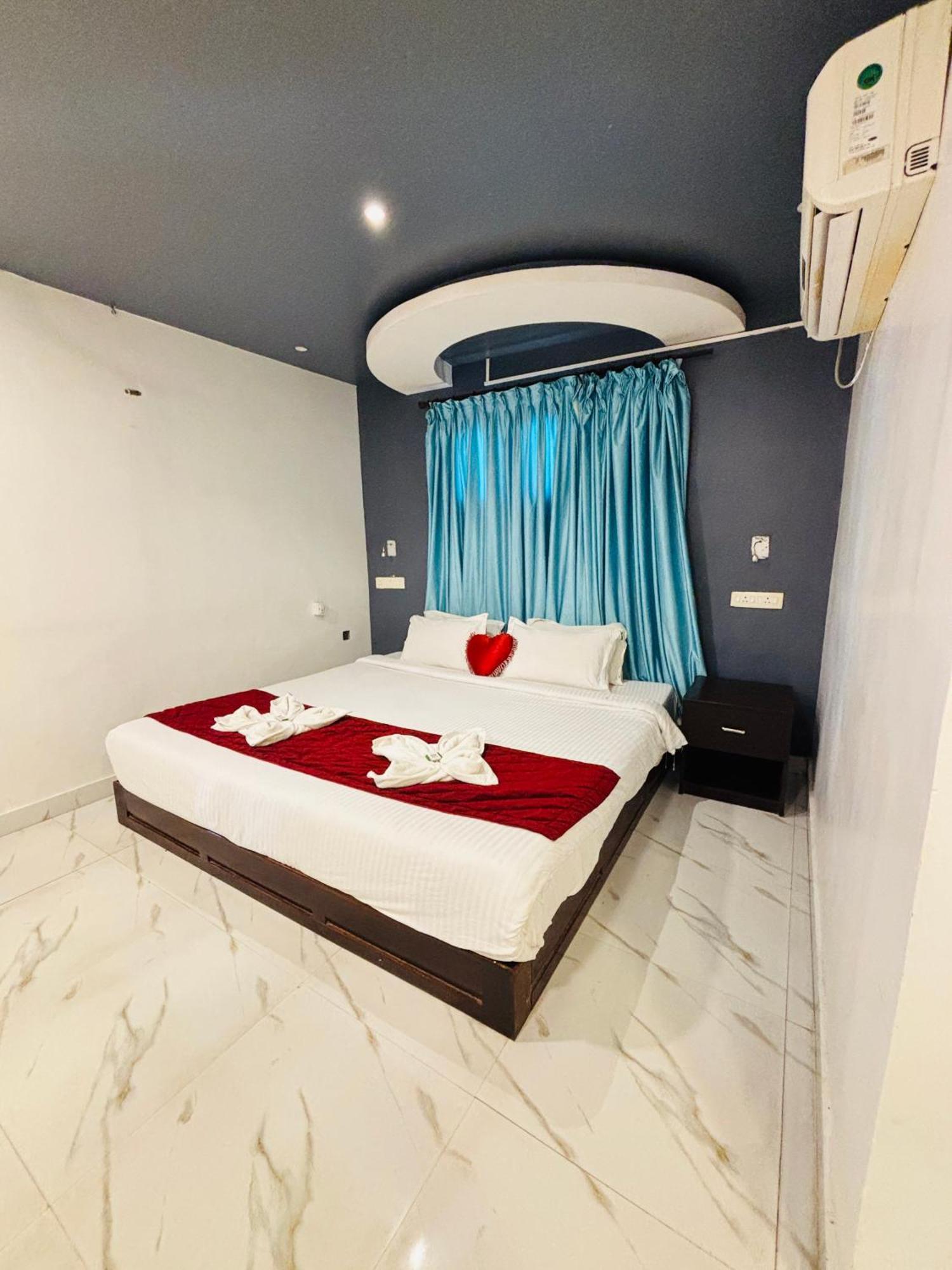 The Elite Beachview Puducherry Exterior foto