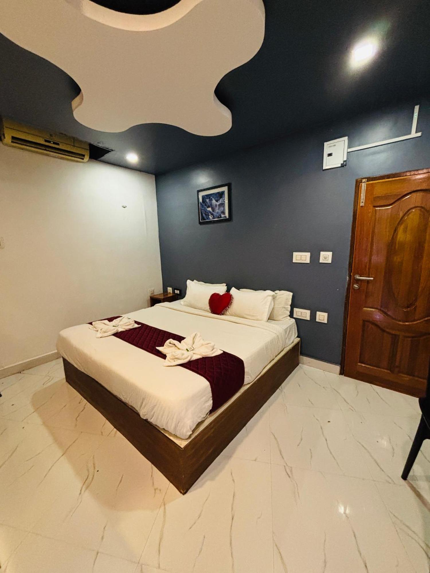 The Elite Beachview Puducherry Exterior foto